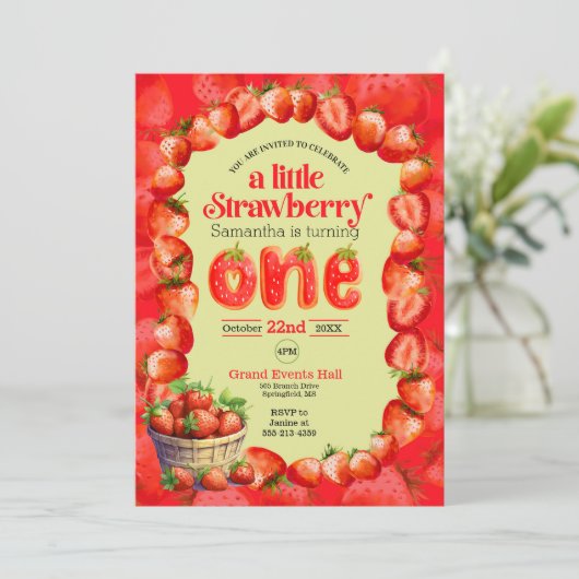 Invitation de premier anniversaire de fraise (Debout devant)