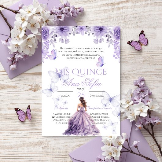 Invitation de quinceañera violette avec papillons