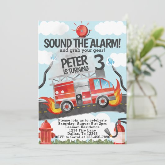 Invitation de réception d'anniversaire de Firetruc (Debout devant)