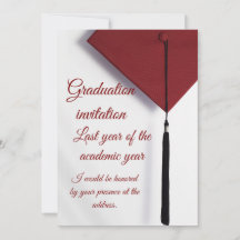 Invitation de remise de diplômes moderne avec chap