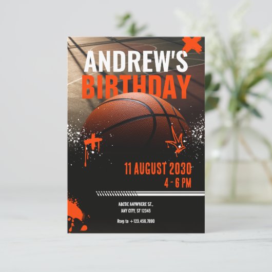 Invitation de rue de basketball (Debout devant)