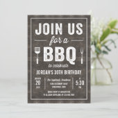 Invitation de Rustic Wood BBBQ Party RWC (Debout devant)