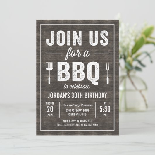 Invitation de Rustic Wood BBBQ Party RWC (Debout devant)