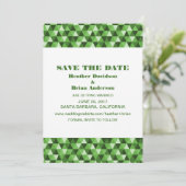 Invitation de sauvegarde de date à triangles géomé (Debout devant)