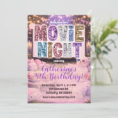 Invitation de soirée cinéma rose violet (Debout devant)