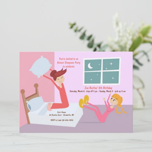 Invitation de soirée pyjamas de combat de coussin (Debout devant)