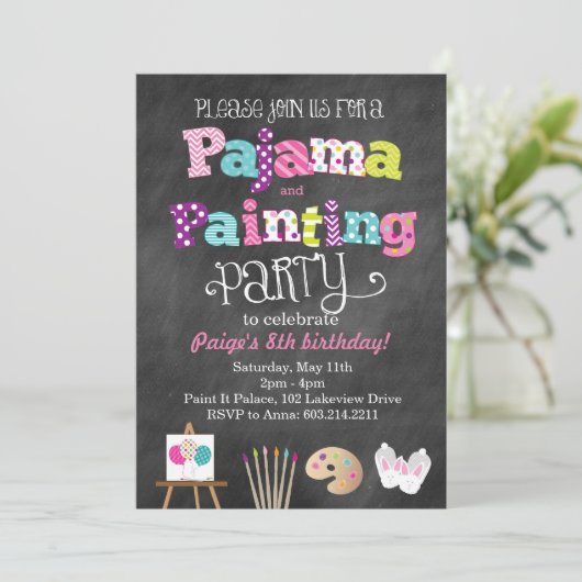 Invitation de style de pyjama et de tableau de (Debout devant)