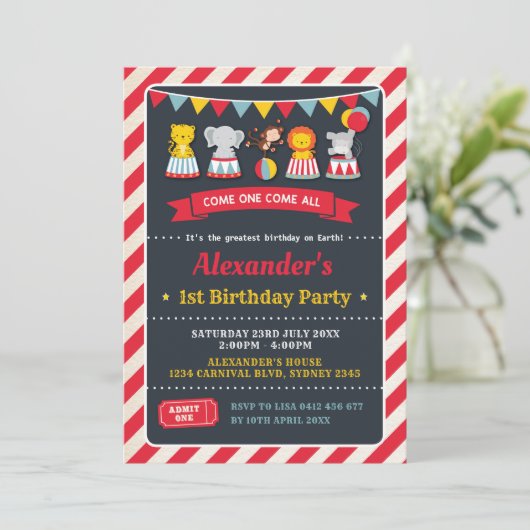 Invitation de tableau d'anniversaire d'animaux de (Debout devant)