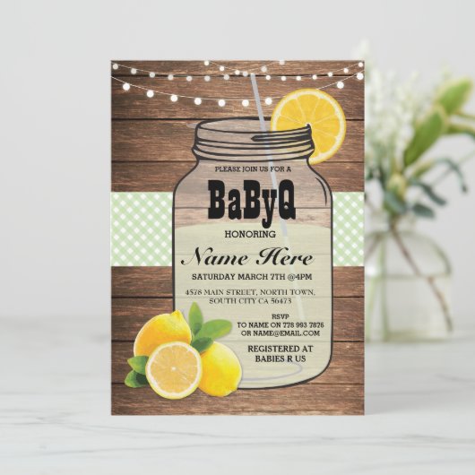 Invitation de vérification de l'Baby shower selon (Debout devant)