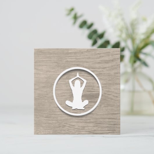 Invitation de Yoga classique (Debout devant)