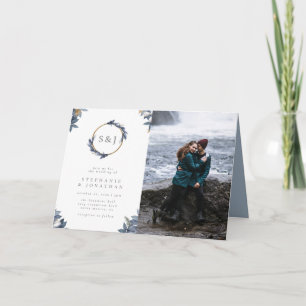 Invitation Délicat Dusty Blue Feuilles Monogram Mariage Photo