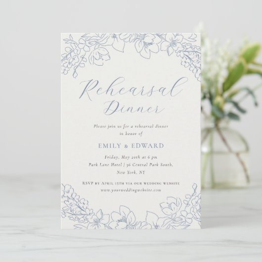 Invitation Delicate Blue Floral Wedding Rehearsal Dinner (Debout devant)