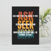 Invitation demander le bouton (Debout devant)