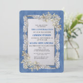 Invitation Denim avec dentelle de fleurs crème et perles (Debout devant)