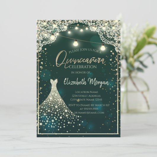 Invitation Dentelle, Lumières, Diamants de Bois Robe Verte Qu (Debout devant)