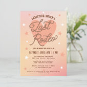 Invitation Dernier Rodeo Boots Cowboy Cute Peach Fête des mar (Debout devant)