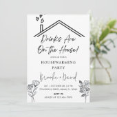 Invitation Des Boissons De Fête De Réchauffement Sont À La Ma (Debout devant)