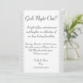 Invitation Des Filles Chic Grises À La Soirée (Debout devant)