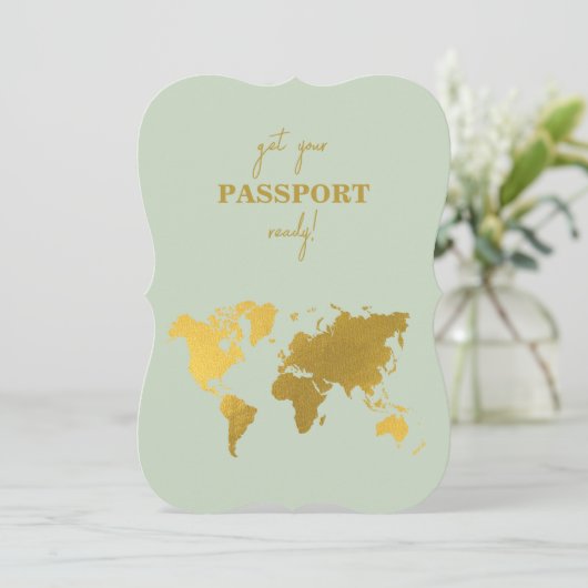 Invitation Destination Mariage Monde Passport Sage Vert Or (Debout devant)