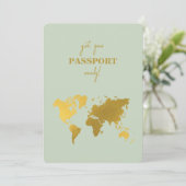 Invitation Destination Mariage Monde Passport Sage Vert Or (Debout devant)