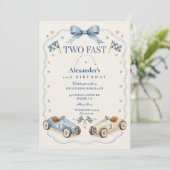 Invitation Deux Anniversaire Rapide Bleu Ruban de Course (Debout devant)