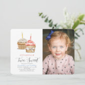 Invitation Deux douce fille Cupcake 2e anniversaire Photo (Debout devant)