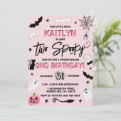 Invitation Deux Éffrayants ! Filles Halloween 2e anniversaire (Debout devant)