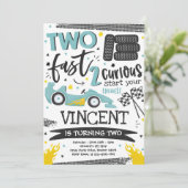 Invitation Deux fête d'anniversaire rapide Blue Race Car 2e a (Debout devant)