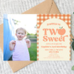 Invitation Deux pêches sucrées photo 2e fête d'anniversaire<br><div class="desc">Voici une photo personnalisée de deux douces pêches rose orange Photo 2e anniversaire de fête Invitation!</div>