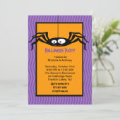 Invitation d'Halloween à l'araignée penchée (Debout devant)