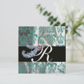 INVITATION DIAMOND FEATHERS GLACE BLEU SOIE DAMASSÉE MONOGRAM (Debout devant)
