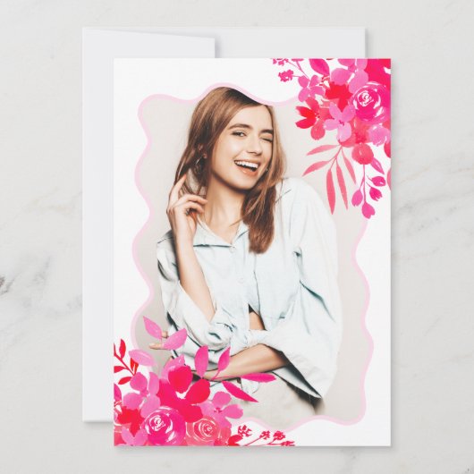 Invitation Digradation florale rose chaud à cadre ondulé roug (Dos)