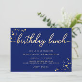 Invitation Dîner d'anniversaire bleu marine or (Debout devant)