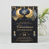 Invitation Dîner de Noël Elegant Marine & Gold Baubles (Debout devant)