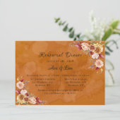 Invitation Dîner de répétition de la fleur de Burntt Orange D (Debout devant)