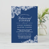 Invitation Dîner de répétition du Mariage de dentelle bleue d (Debout devant)