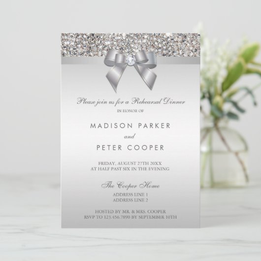 Invitation Dîner de répétition Faux Silver Sequins Bow (Debout devant)