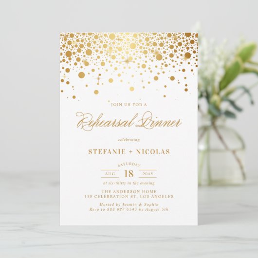 Invitation Dîner de répétition Gold Foil Confetti (Debout devant)