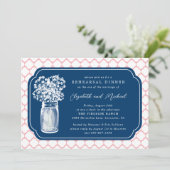 Invitation Dîner de répétition Honeycomb Mason Jar Fleurs sau (Debout devant)