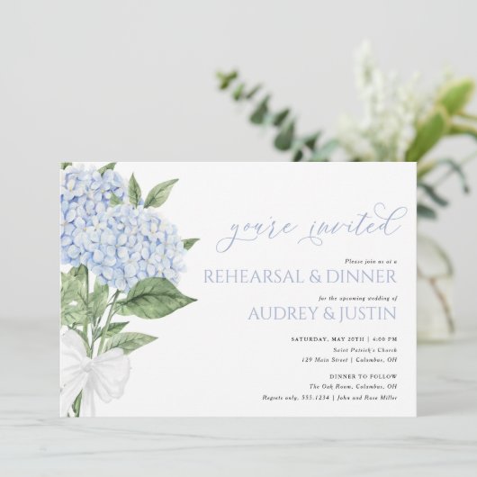 Invitation Dîner de répétition Mariage Blue Hydrangea (Debout devant)