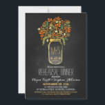 Invitation Dîner de répétition mason jar chalkboard invitatio<br><div class="desc">Répétition moderne en tableau noir invitation à dîner avec bocal de mason plein de divers fleurs sauvages oranges, marguerites, coeurs d'amour orangés et design feuille. Dîner de répétitions en table d'hôte, joli et branché, invitation pour dîner de répétitions mariages rustiques et modernes. : contactez-moi si vous avez besoin d'aide pour...</div>