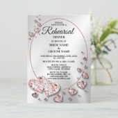 Invitation Dîner de répétition Soirée de mariage rose Coeurs (Debout devant)