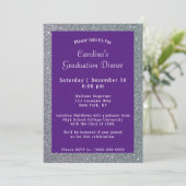 Invitation Dîner Silver Sparkle Purple Graduation (Debout devant)