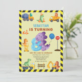 Invitation Dino Crew 8e anniversaire de construction Dinosaur (Debout devant)