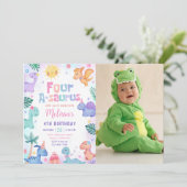 Invitation Dinosaur Quatre-A-Saurus 4e anniversaire Photo (Debout devant)