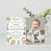 Invitation Dinosaur Stomp Chomp Rawr 1er anniversaire de fête (Debout devant)