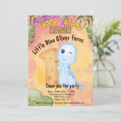 Invitation Dinosaur Stomp Chomp Rawr 1ère fête d'anniversaire (Debout devant)