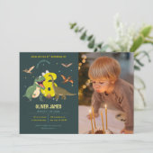 Invitation Dinosaur theme boy 6th birthday  (Debout devant)