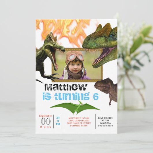 Invitation Dinosaur thème fête d'anniversaire t-rex flammes p (Debout devant)
