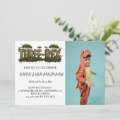 INVITATION DINOSAURE AVEC PHOTO PERSONNALISÉE (Debout devant)
